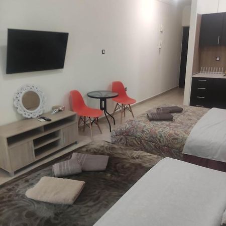 G M 3 Rooms Kentpo In The Heart Of The City Larissa Extérieur photo
